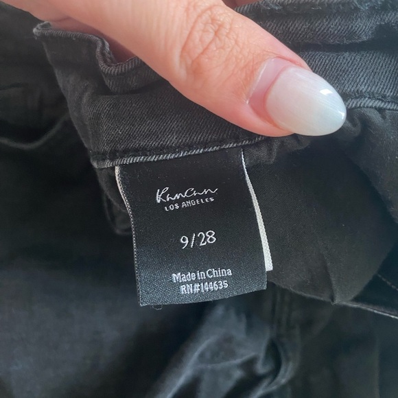 KanCan Women’s Mid Rise Super Skinny denim with frayed hem and zipper size 9/28 - Picture 7 of 9